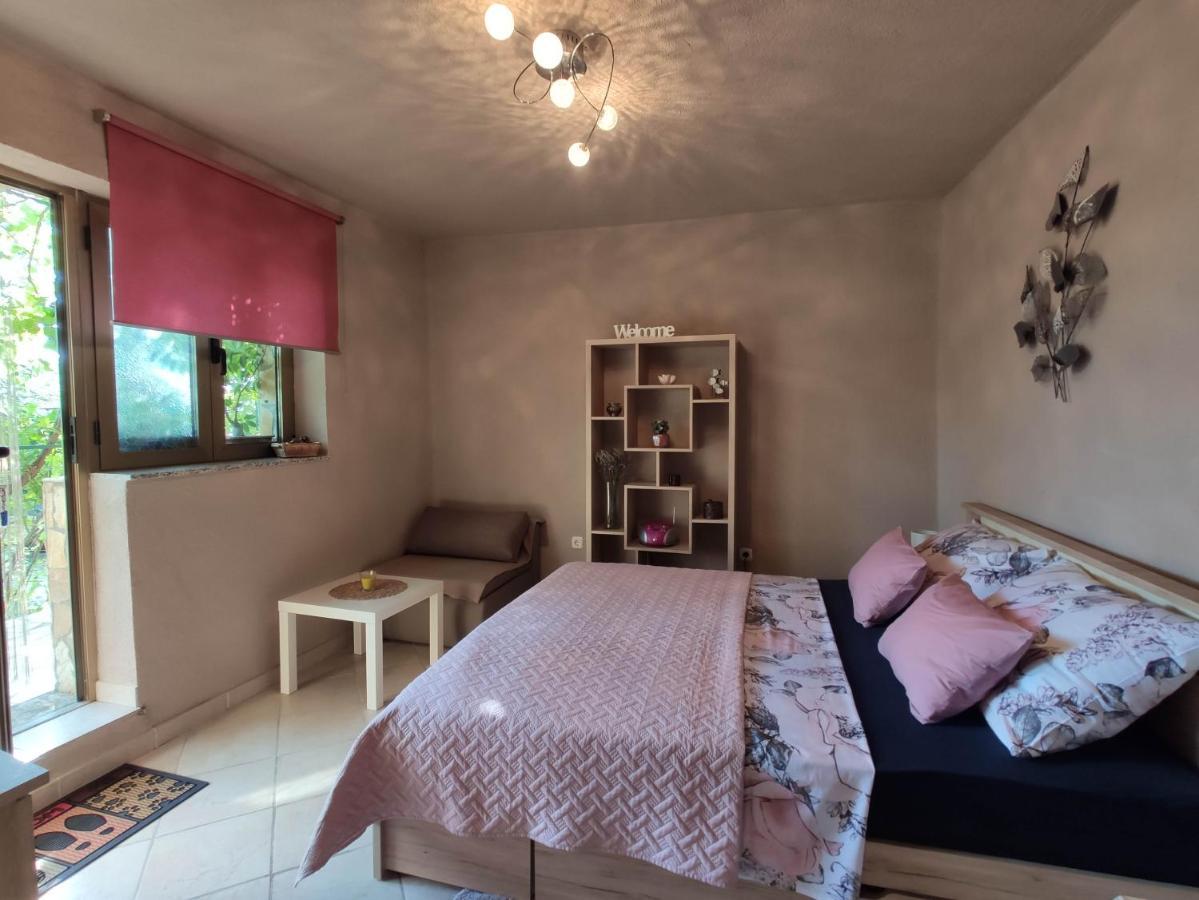 Apartments With A Parking Space Smrika, Kraljevica - 15709 외부 사진